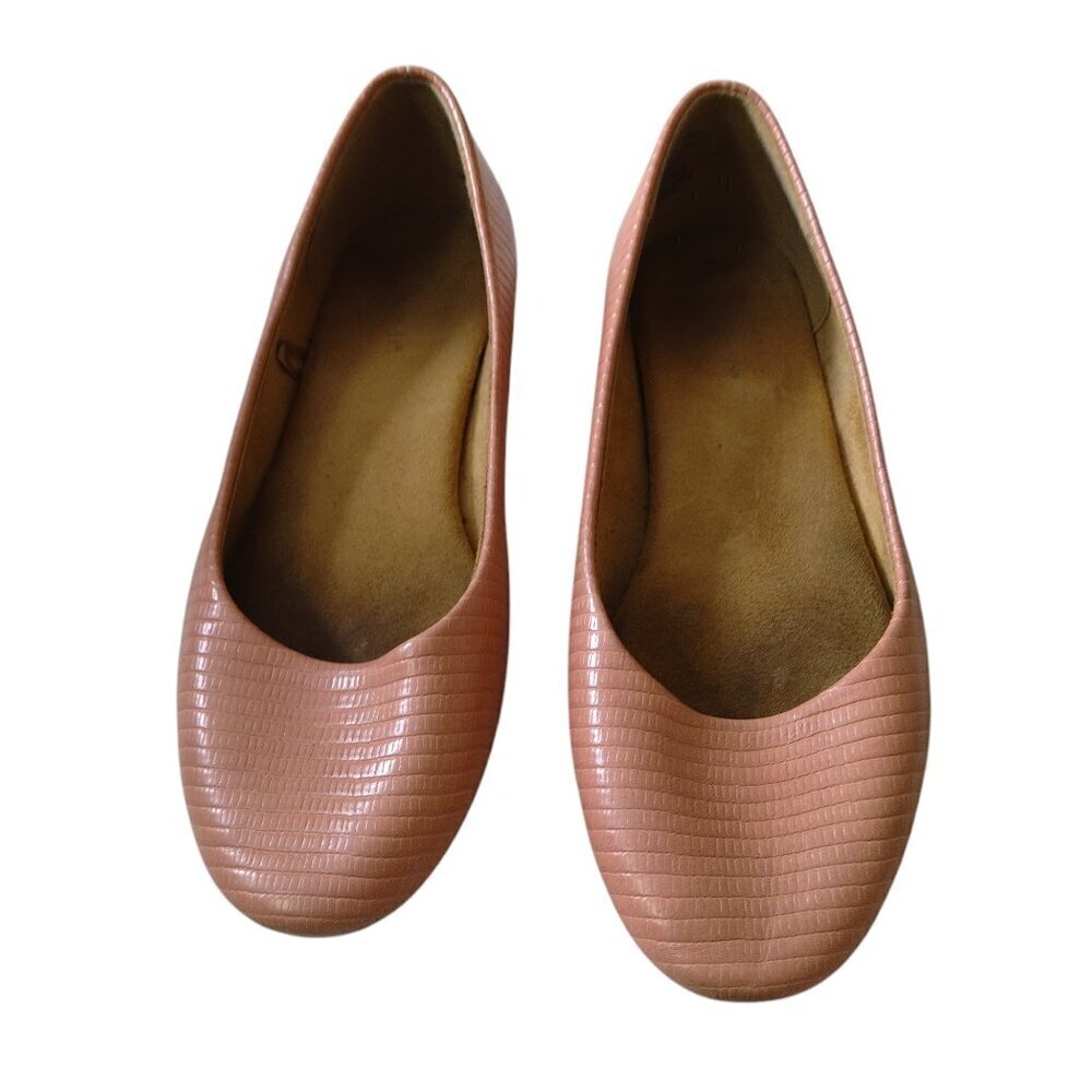 Wanted Margo Size 7 Pale Pink/Peach Colored Ballerina Flats Comfort Neutral
